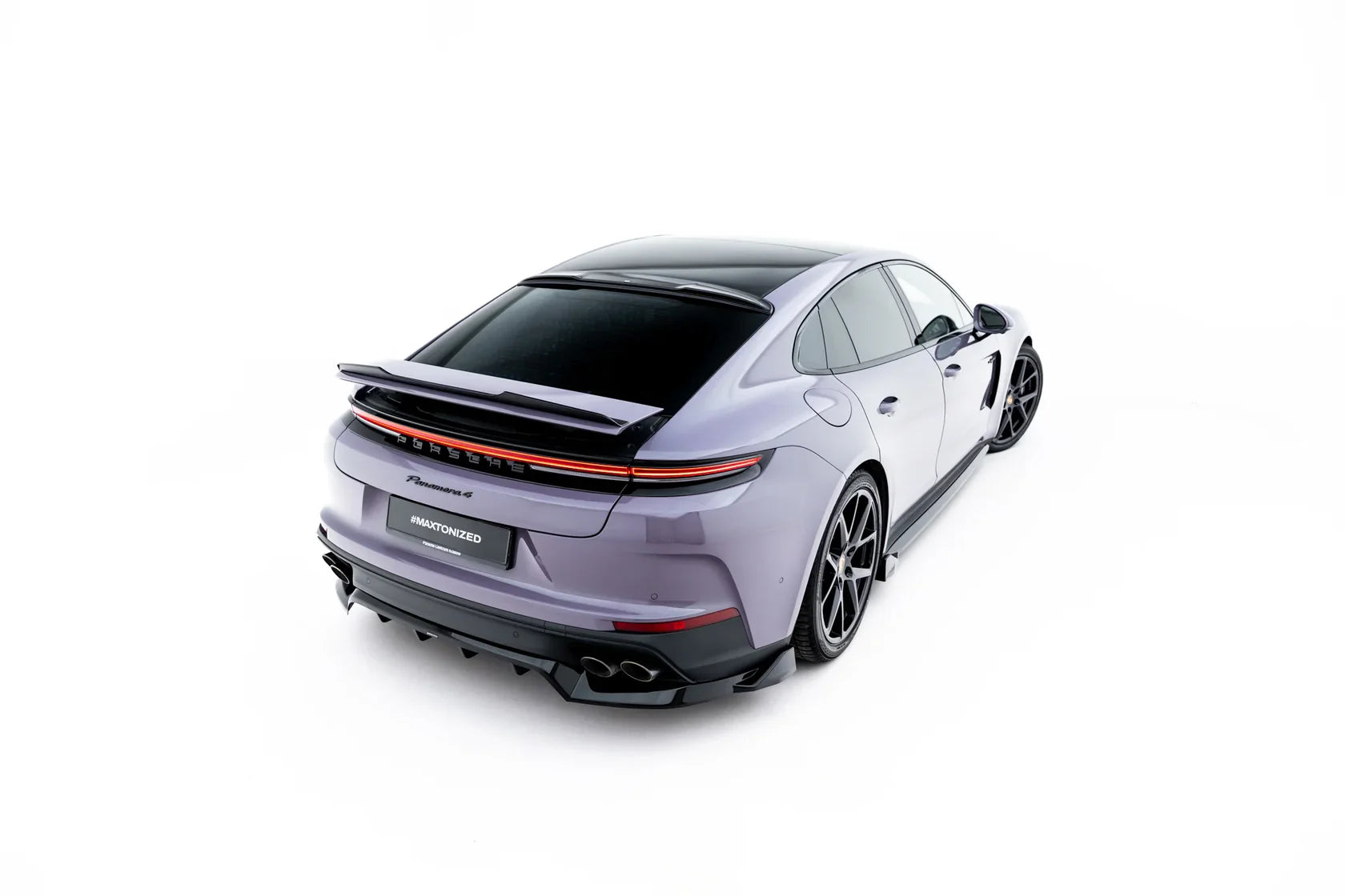 Maxton Design Heckscheibenverlängerung für Porsche Panamera 972