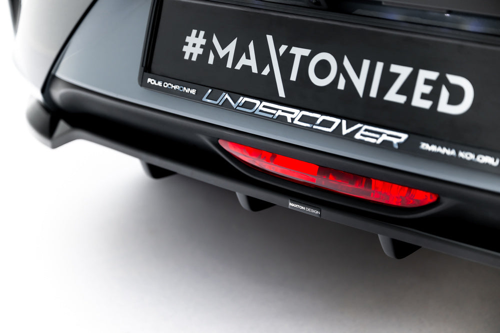 Zentraler Hinterer Splitter für Opel Corsa F Facelift (Mk6 Facelift) von Maxton Design