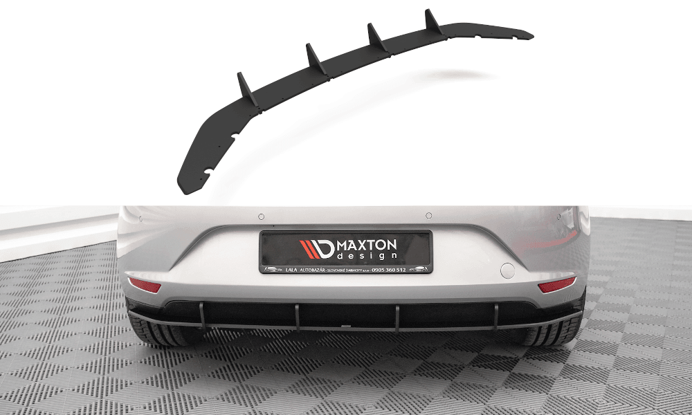 Heck Diffusoransatz Street Pro für Seat Leon Hatchback Mk3 von Maxton Design