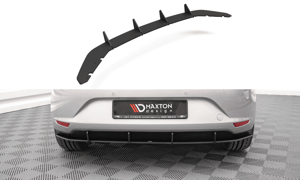 Heck Diffusoransatz Street Pro für Seat Leon Hatchback Mk3 von Maxton Design
