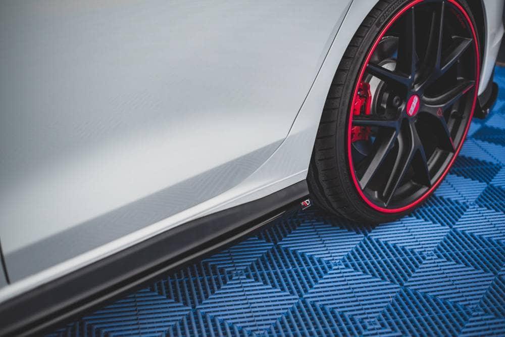 Seitenschweller Erweiterung für VW Golf 8 GTI von Maxton Design - UPGRADEMYCAR