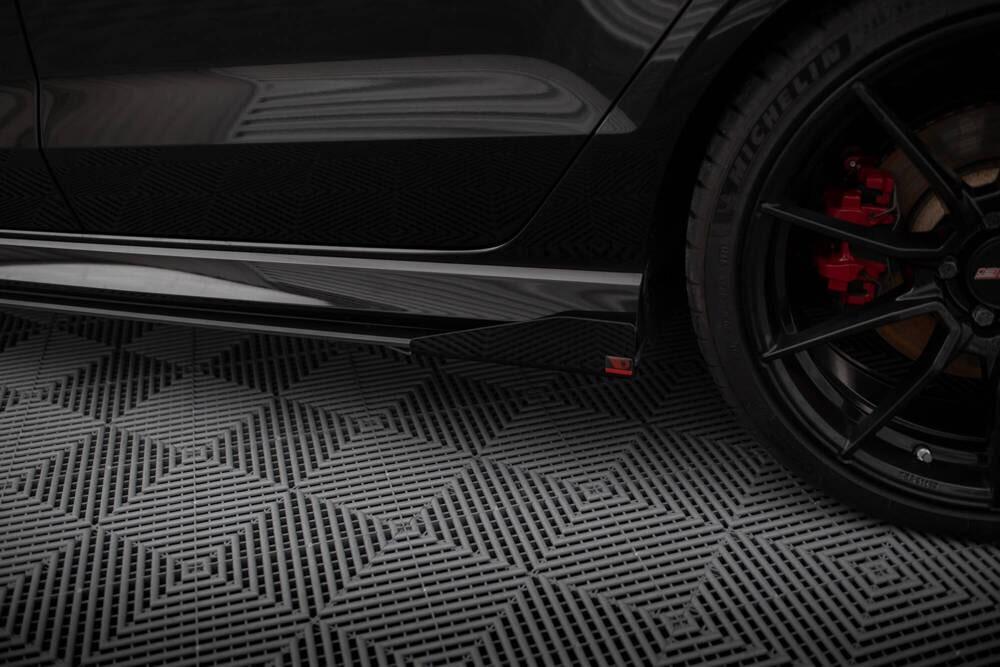 Seitenschweller Erweiterung Street Pro V.1 mit Flaps für Audi RS3 8V Facelift Limousine von Maxton Design