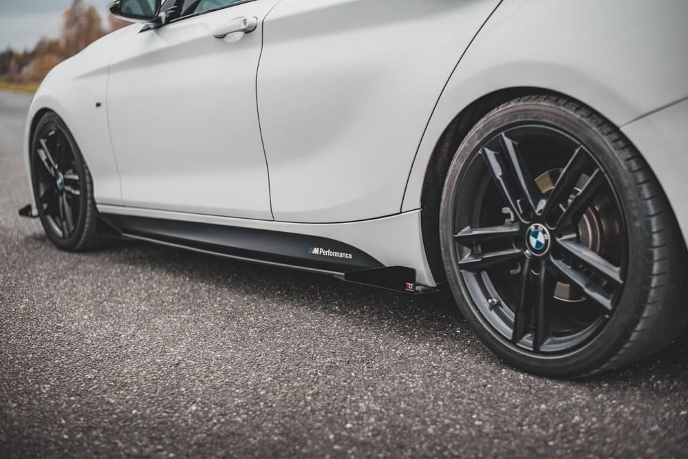 Seitenschweller Erweiterung V.2 Racing mit Flaps für BMW 1er F20 M-Paket / M135i /M140i von Maxton Design