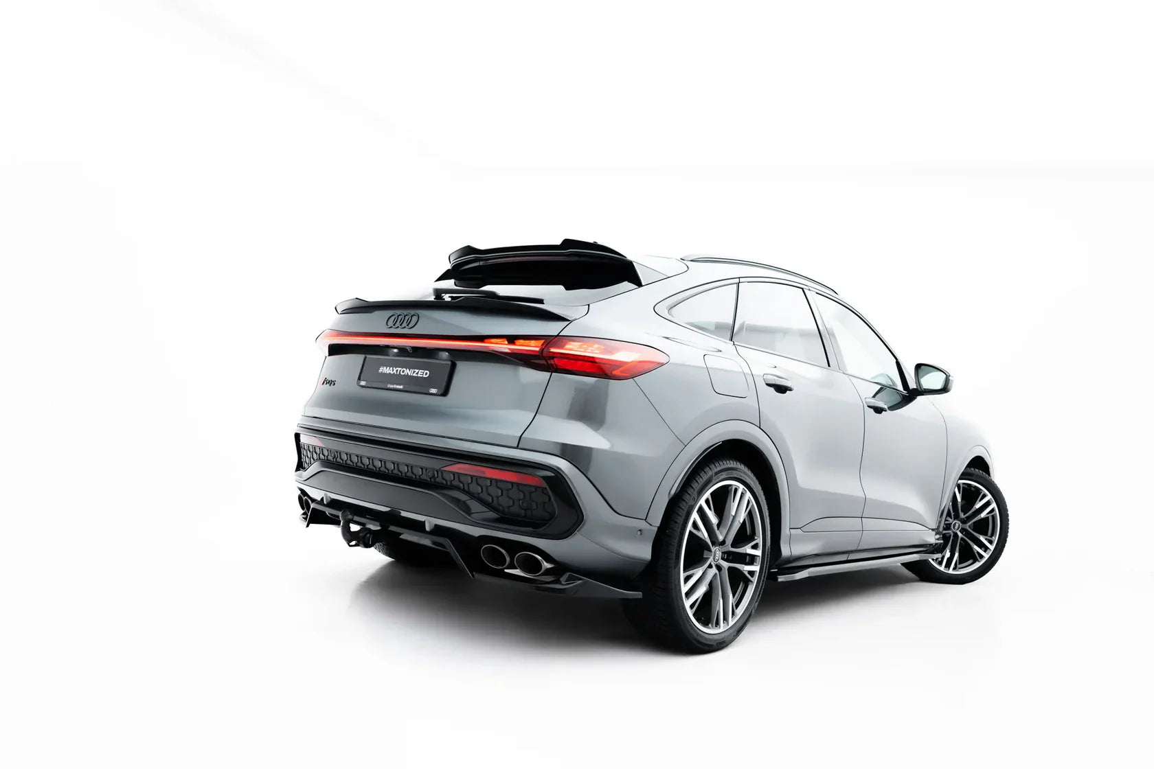 Zentraler Hinterer Splitter für Audi SQ5 Sportback / SUV Mk3 von Maxton Design