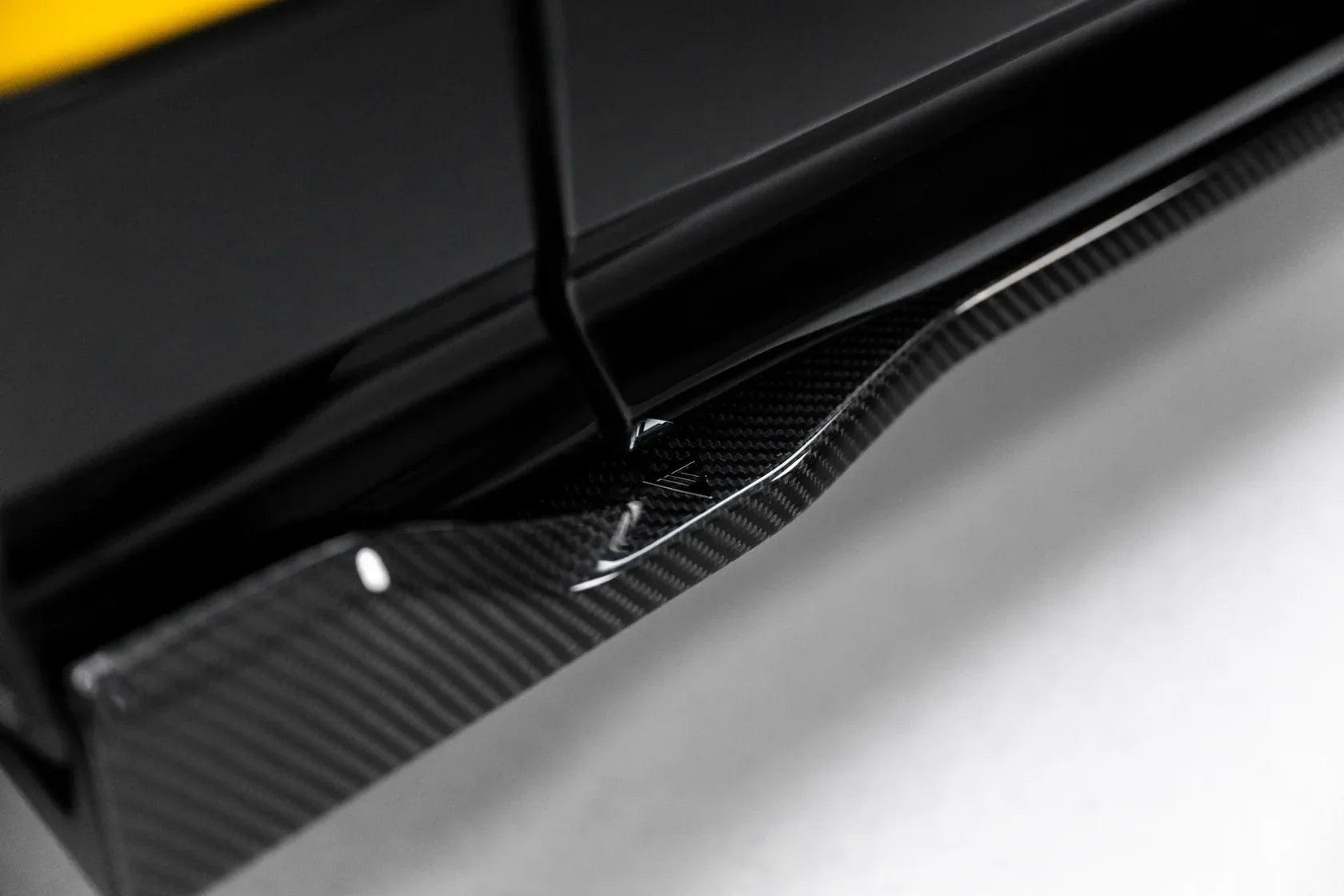 Maxton Design Carbon Seitenschweller Erweiterung für Lamborghini Urus Mk 1