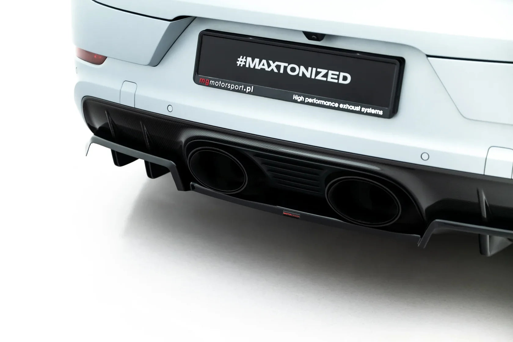 Maxton Design Zentraler Hinterer Splitter für Porsche Cayenne GTS / Turbo Sport Pack / Turbo E-Hybrid GT Pack Coupe Mk3 Facelift