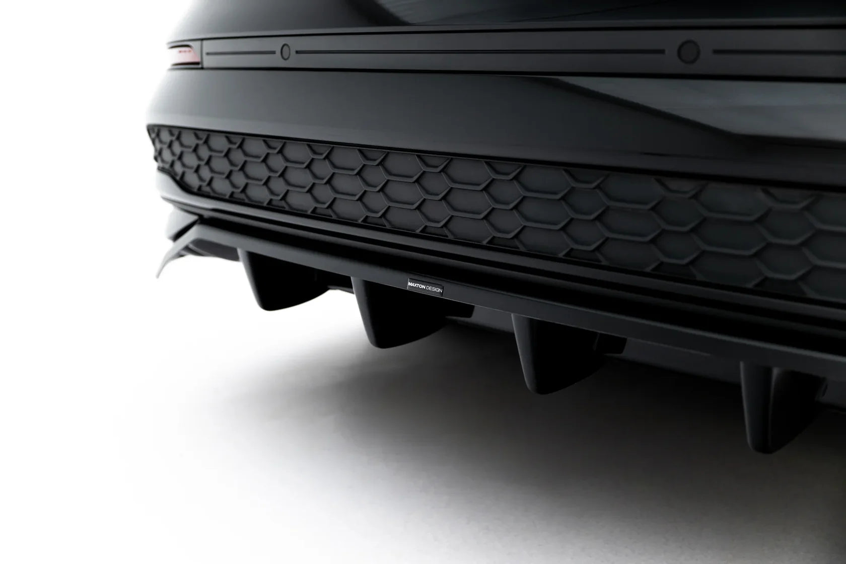 Maxton Design Zentraler Hinterer Splitter für Audi A3 Limousine 8Y Facelift