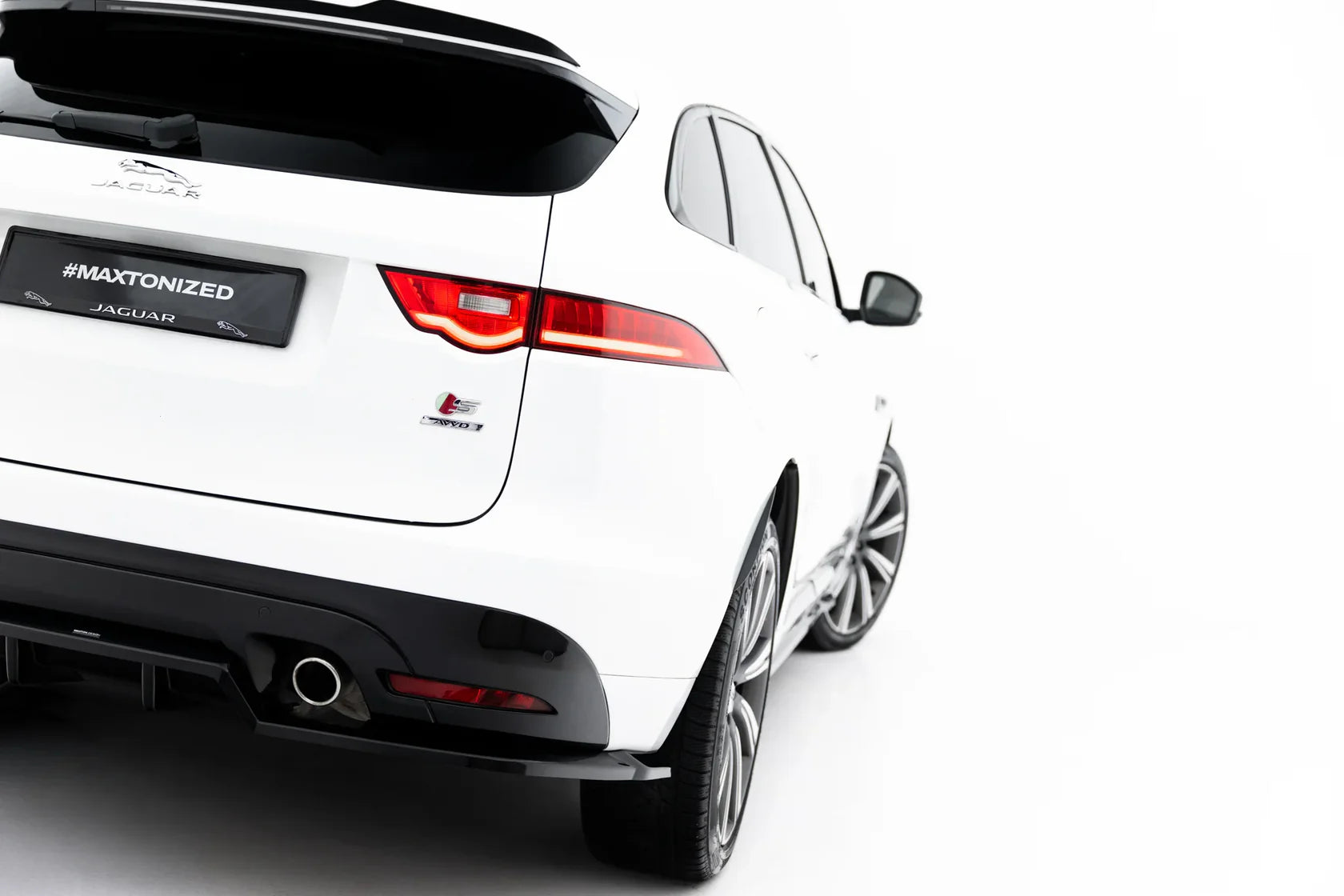 Maxton Design Zentraler Hinterer Splitter für Jaguar F-Pace S X761