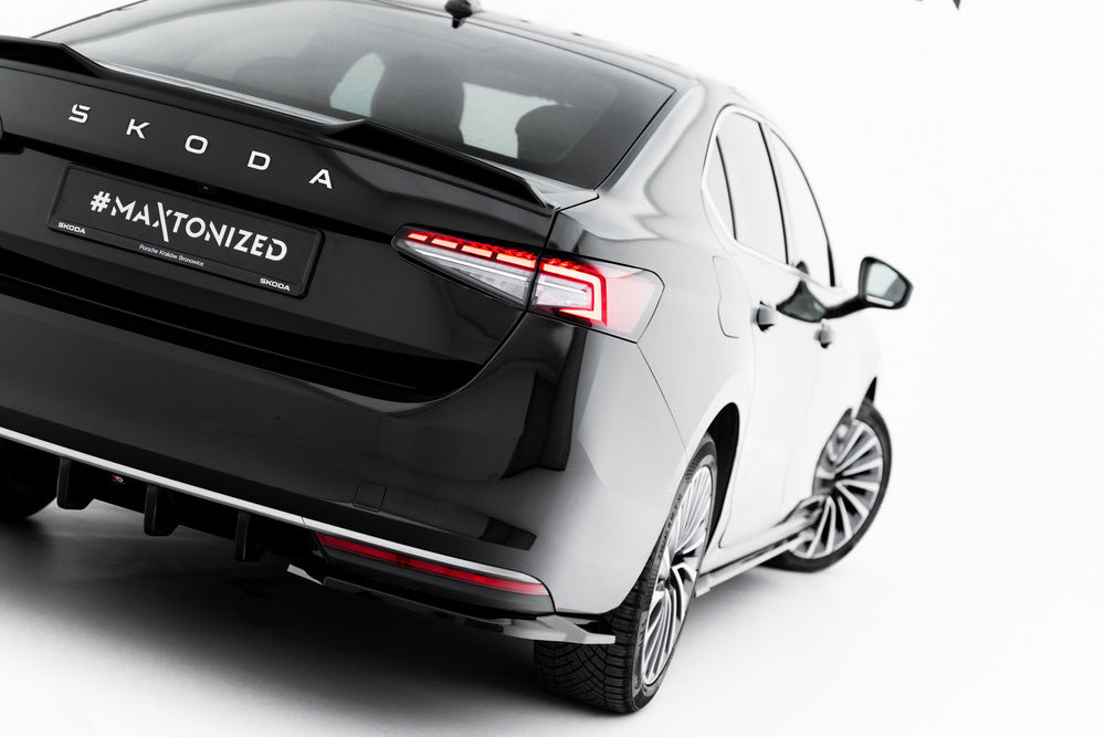Seitliche Heck Diffusor Erweiterung V.1 für Skoda Superb Mk4 von Maxton Design