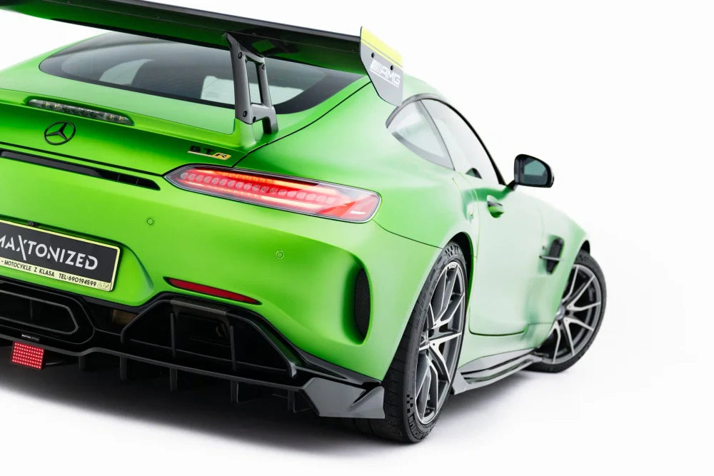 Heckdiffusor Ansatz + LED Mercedes-AMG GT R C190 Facelift von Maxton Design