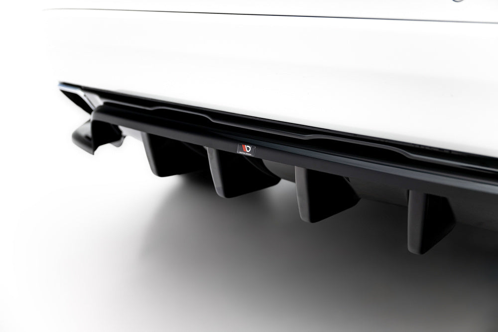 Zentraler Hinterer Splitter für Volvo XC60 MK1 Facelift von Maxton Design