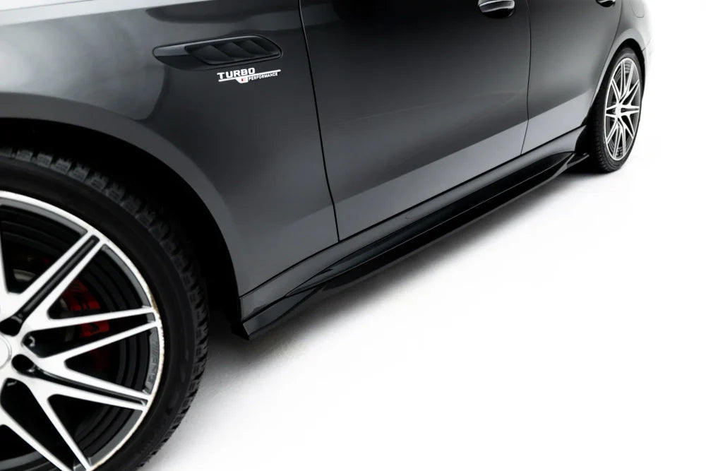 Seitenschweller Erweiterung für Mercedes-AMG C63 Limousine / T-Modell W206 / S206 von Maxton Design