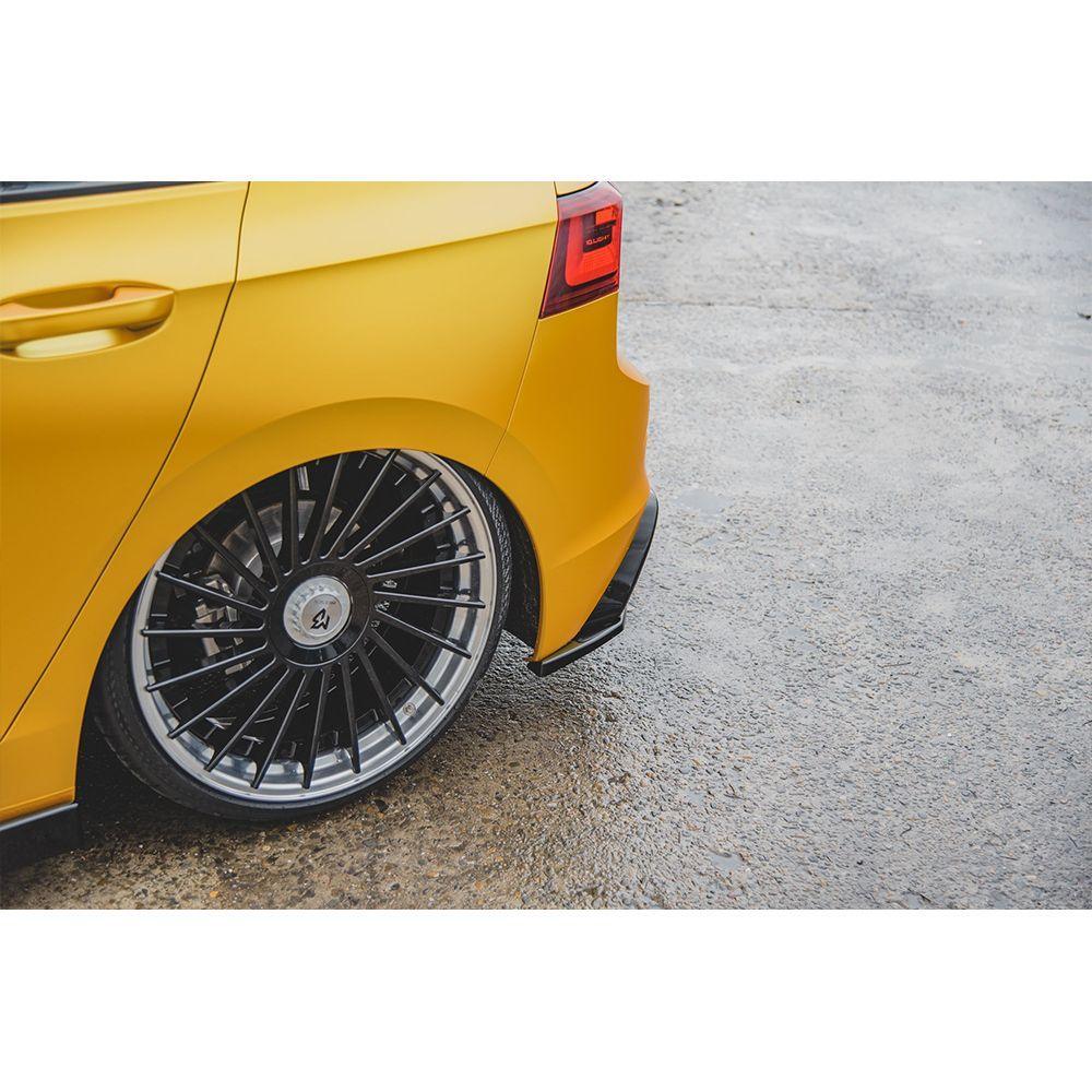 Seitliche Heck Diffusor Erweiterung für VW Golf 8 von Maxton Design - UPGRADEMYCAR