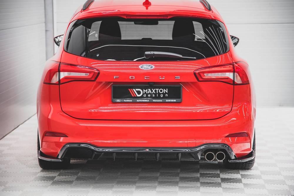 Seitliche Heck Diffusor Erweiterung V.4 für Ford Focus Kombi ST-Line MK4 von Maxton Design - UPGRADEMYCAR